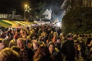 Auf die Wahl folgt die Weihnachtsstimmung (Bild: Hanspeter Schiess)