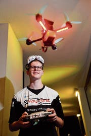 Marlon Tanner alias Samsi steuert seine Siegerdrohne ohne Wettkampfstress. (Bilder: Donato Caspari)