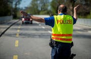 Weinfelden TG - Verkehrskontrolle der Kantonspolizei Thurgau an der Wilerstrasse in Weinfelden.