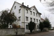 Wil, Fürstenlandstrasse 5: In diesem Haus wuchs der bekannte Architekt Johann Georg Müller (1822–1849) auf. Sein Vater zog einst von Mosnang nach Wil.