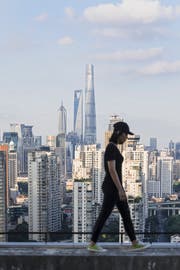 Shanghai mit seiner Hochhauslandschaft, die innert weniger Jahrzehnte entstanden ist, als Symbol für die dynamische Entwicklung von Wirtschaft und Gesellschaft in China. (Bild: Getty)