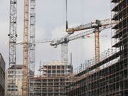 Das Wachstum der Schweizer Wirtschaft ist im 3. Quartal überraschend unterbrochen worden. (Bild: KEYSTONE/GAETAN BALLY)