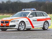 Die Thurgauer Kantonspolizei fahndete nach einem Häftling, der am Donnerstagmorgen bei einem Arztbesuch geflohen ist. Kurz nach 14 Uhr wurde er gefasst. (Bild: Keystone/DANIEL DUSCHLETTA KAPO/TG)