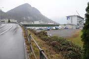 Die Feldbrücke soll als Zufahrt zum noch zu realisierenden Feuerwehrlokal im Sadec-Gebiet dienen. (Bild: Oliver Mattmann (30. November 2018))