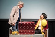 Sie machen Witze auf der Bühne. Emil und Niccel Steinberger. (Bild: Manuela Jans-Koch (Luzern, 30. November 2018))