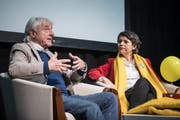 Emil und Niccel Steinberger tauschen Anekdoten und Tipps zum Alter aus. (Bild: Manuela Jans-Koch (Luzern, 30. November 2018))