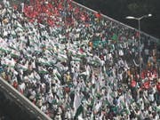 Zehntausende Bauern haben in Neu Delhi für höhere Preise für Landwirtschaftserzeugnisse und den Erlass ihrer Kreditschulden demonstriert. (Bild: KEYSTONE/EPA/RAJAT GUPTA)