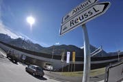 Vom Kreisel Wysshus aus soll dereinst ein neuer Anschluss an die A2 abzweigen. (Bild: Urs Hanhart (Altdorf, 28 September 2012))