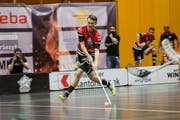 Lauri Liikanen eröffnete für die Sarner den Torreigen. Bild: Manuela Jans-Koch (Sarnen, 25. Oktober 2018)