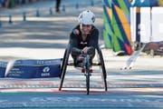 Emotionen im Ziel: Manuela Schär. (Bild: Seth Wenig/Keystone (New York, 4. November 2018))