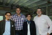 Regierungsrat Jakob Stark, der ehemalige Kugelstösser Werner Günthör, Regierungsrätin Monika Knill und der ehemalige Kugelstösser Udo Beyer. (Bild: Chris Marty)