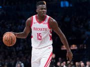 Der Genfer Clint Capela befindet sich in der NBA weiter auf dem Weg nach oben (Bild: KEYSTONE/AP/MARY ALTAFFER)