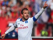 Rafael van der Vaart (im Bild als HSV-Captain im Jahre 2013) tritt zurück (Bild: KEYSTONE/EPA/DANIEL KARMANN)