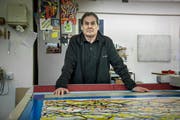 Bernard Tagwerker in seinem Atelier.