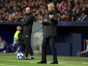 Lucien Favre kassiert als BVB-Coach seine erste Pflichspielniederlage (Bild: KEYSTONE/EPA EFE/KIKO HUESCA)