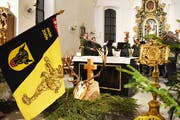 Die Jäger bedachten Hubertus bei der Hubertusmesse. (Bild: Georg Epp, Seedorf, 4. November 2018)