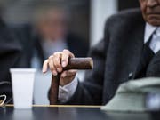 Der angeklagte 94-jährige ehemalige SS-Wachmann am Dienstag vor dem Gericht in Münster. (Bild: Keystone/AP dpa/GUIDO KIRCHNER)
