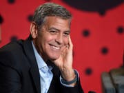 George Clooney versteigert seine Harley zugunsten von US-Veteranen. (Foto: Chris Pizzello/Invision/AP) (Bild: KEYSTONE/AP Invision/CHRIS PIZZELLO)