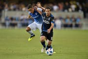 Jahmir Hyka (vorne) im Spiel gegen FC Dallas. Die Partie gewannen Hykas San José Earthquakes mit 4,3, der Ex-FCL-Profi wurde in der 87. Minute ausgewechselt. (Bild: John Todd/Imago (San José, 29. August 2018))