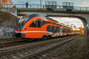 Ein Stadler-Triebzug des Typs Flirt, wie er in Estland im Einsatz steht und ins Nachbarland Lettland nie geliefert worden ist. (Bild: PD)