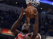 Houstons Clint Capela zieht wuchtig zum Korb (Bild: KEYSTONE/AP/DARRON CUMMINGS)