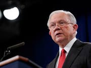 US-Justizminister Jeff Sessions wird abgelöst. Das schrieb US-Präsident Trump auf Twitter. (Bild: KEYSTONE/AP/PABLO MARTINEZ MONSIVAIS)