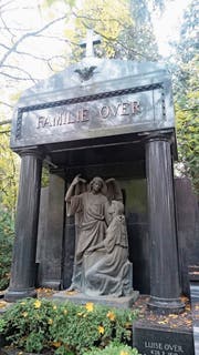 Das Grab der Familie Over auf dem Melaten Friedhof in Köln. (Bild: Yvonne Imbach)