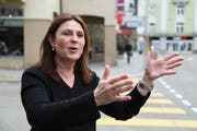 Debora Angehrn vom Rorschacher Gewerbeverein freut sich, dass für den Bummelsonntag am 2. Dezember die Hauptstrasse gesperrt wird. (Bild: Sandro Büchler)