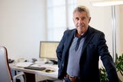 Obergerichtspräsident Albert Müller in seinem Büro in Stans. (Bild: Corinne Glanzmann (7. November 2018))