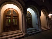 Eine besondere Beleuchtung - hier an der Synagoge in Lausanne - erinnert an die Reichspogromnacht vor 80 Jahren. (Bild: Keystone/ADRIEN PERRITAZ)