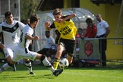 Die Altdorfer liessen im Tessin den Offensivdrang, wie ihn hier Verteidiger Nino Poletti gegen Lugano U21 zeigt, über weite Strecken vermissen. (Bild: Urs Hanhart (Altdorf, 30. September 2018))