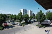 Die künftige Überbauung des Gebiets warf Fragen auf am Info-Abend. (Bild: Stefan Kaiser (Hünenberg, 8. Mai 2018))