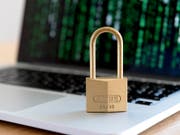 Die Melde- und Analysestelle Informationssicherung (Melani) hat vor der Mehrfachnutzung der selben Passwörter im Internet gewarnt. (Bild: KEYSTONE/NICK SOLAND)