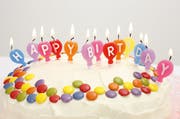 Ein Gericht in Holland muss entscheiden, ob ein 69-Jähriger seinen Geburtstag 20 Jahre nach vorne verlegen kann. (Bild: Keystone)