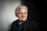 Peter Zimmermann gibt seit 25 Jahren die wichtigsten Publikationen Roman Signers heraus. (Bild: Benjamin Manser)