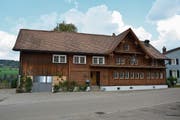 Das einst beliebte und seit Januar 2018 geschlossene Restaurant Rose ist in den letzten Monaten im Innern in ein Privathaus umgebaut worden. (Bild: Beat Lanzendorfer)