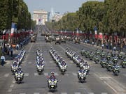Rund Zehntausend Polizisten sollen die Feiern am Wochenende in Paris zum Jubiläum des Endes des Ersten Weltkriegs absichern. (Bild: KEYSTONE/EPA/IAN LANGSDON)