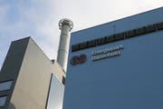 Die einstige Kehrichtverbrennungsanlage in Bazenheid hat sich im Lauf der Jahre zu einem modernen Energiepark entwickelt: Abfall ist heute Rohstoff. (Bild: Hans Suter)