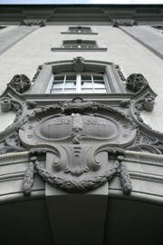 Der Eingang zum St.Galler Regierungsgebäude. (Bild: Ralph Ribi)