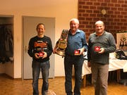 Das Podest der diesjährigen Jahresmeisterschaft: Daniel Schmucki (zweiter) , Hans Brunner (erster), Ivo Schmucki (dritter).