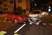 Blechschaden auf der Industriestrasse in der Stadt Zug. (Bild: Zuger Polizei)