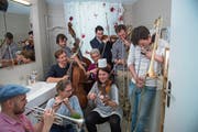 Spass muss sein: Mitglieder des Luzerner Sinfonieorchesters beim Dreh eines Werbefilms. (Bild: Dominik Wunderli (Luzern 18. April 2018))