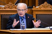 Bundesrat Ueli Maurer spricht während der Debatte im Ständerat. (Bild: Peter Klaunzer/Keystone (Bern, 10. Dezember 2018))