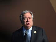 Die internationale Staatengemeinschaft hat am Montag in Marrakesch den Uno-Migrationspakt gutgeheissen. Uno-Generalsekretär Antonio Guterres nannte den Pakt eine «Roadmap zur Vermeidung von Leid und Chaos». (Bild: KEYSTONE/AP/MOSA'AB ELSHAMY)