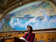 Der Nationalrat will keine CO2-Abgabe auf Flugtickets. Das hat er am Montag beschlossen. Auch Umweltministerin Doris Leuthard wollte die Abgabe nicht. (Bild: KEYSTONE/PETER KLAUNZER)