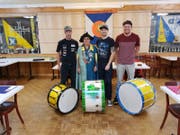 Zunftschreiber und Materialchef Johannes Grütter, Colombo Tramonti (Zunftmeister 2018), Stefan Broger (Zunftmeister 2019) und Dirigent Matthias à Wengen (von links) an der Generalversammlung. (Bild: PD)