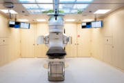 Der neue Linearbeschleuniger in der Radio-Onkologie des Zuger Kantonsspitals. (Bild: PD)