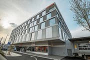 Der Umzug der Arbeitslosenkasse und des Tiefbauamts ins Multiplex-Gebäude wurde nach der Budgetierung beschlossen. (Bild: Bilder: Reto Martin)