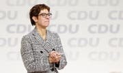 Kramp-Karrenbauer nach ihrer Wahl zur CDU-Chefin vergangenen Freitag in Hamburg. (Bild: F. Strangmann/EPA)