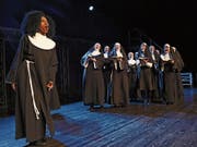 Deloris van Cartier (Sidonie Smith, links) mit Nonnenensemble.Bild: PD